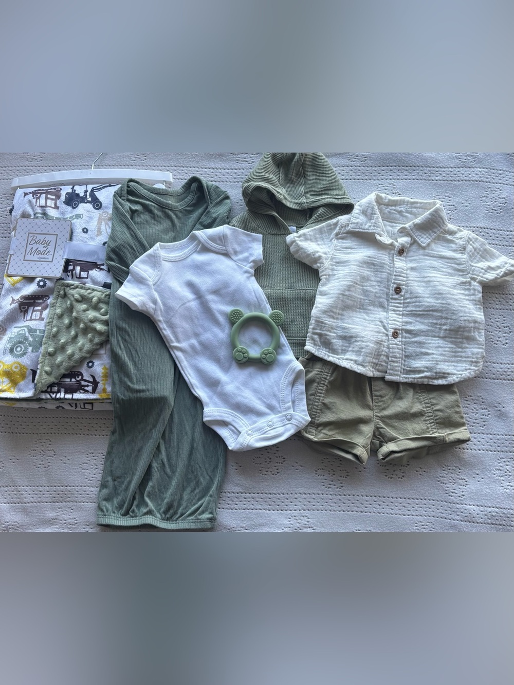 Newborn Neutral Boy Bundle | Little Planet + Gown + Blanket + Gift Set